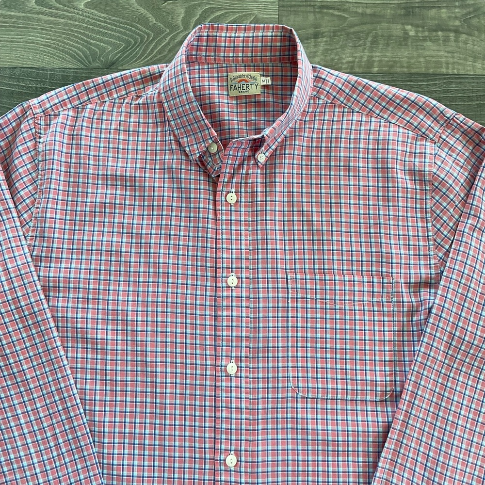 Faherty Button Down Shirt Men’s MEDIUM Pink Blue Plaid Long Sleeve 100% Cotton - Picture 4 of 8